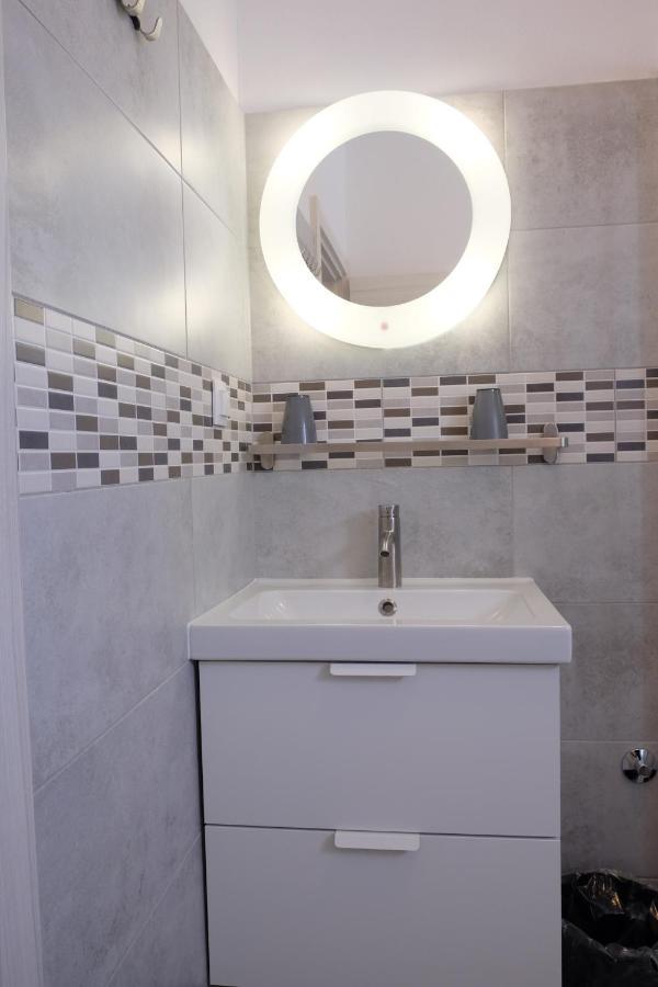 Apartmani Mojca سيلتسي المظهر الخارجي الصورة